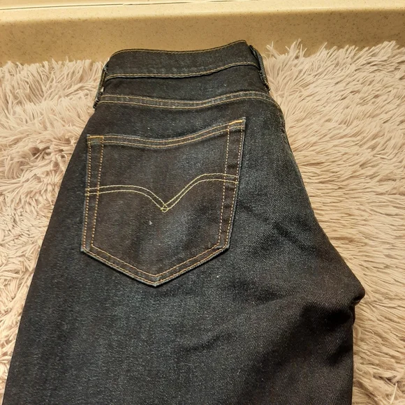 Levi jeans style 514 Size 29x30 - Picture 5 of 6